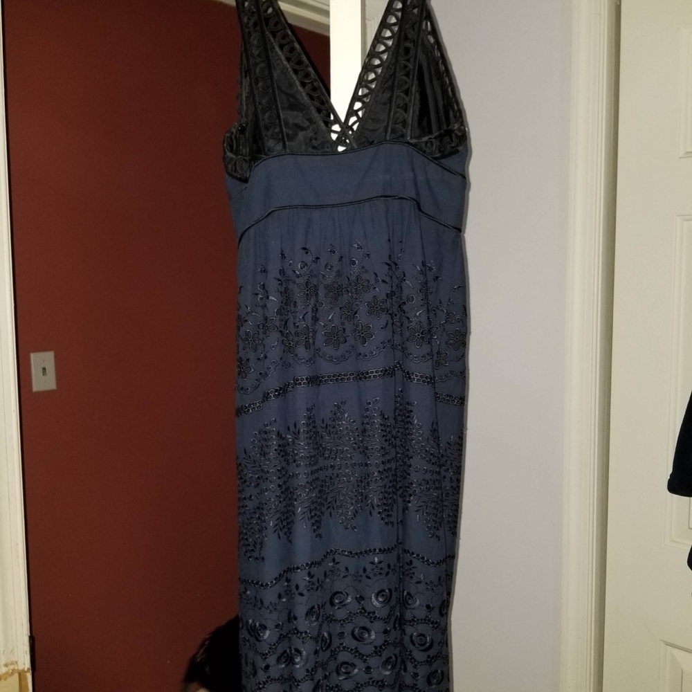 Gorgeous Sundress - Picture 2 of 3
